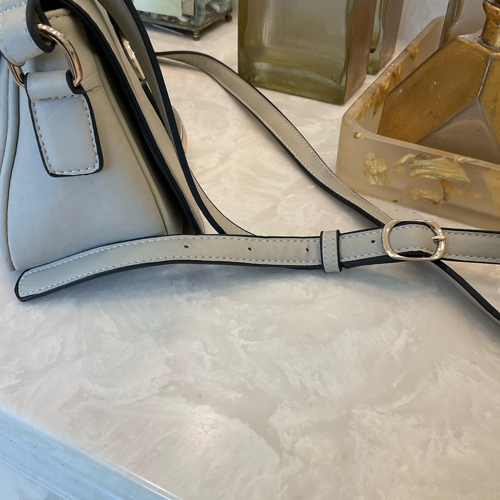 Miztique taupe shoulder-bag with gold horse stirrup detail, NWOT, midsize - Picture 5 of 15